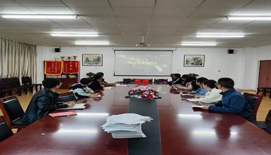 f94d41a833c417a8eb8f5bdc8500c21